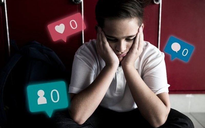 Riscos da Exposição Excessiva à Internet para Crianças Durante as Férias